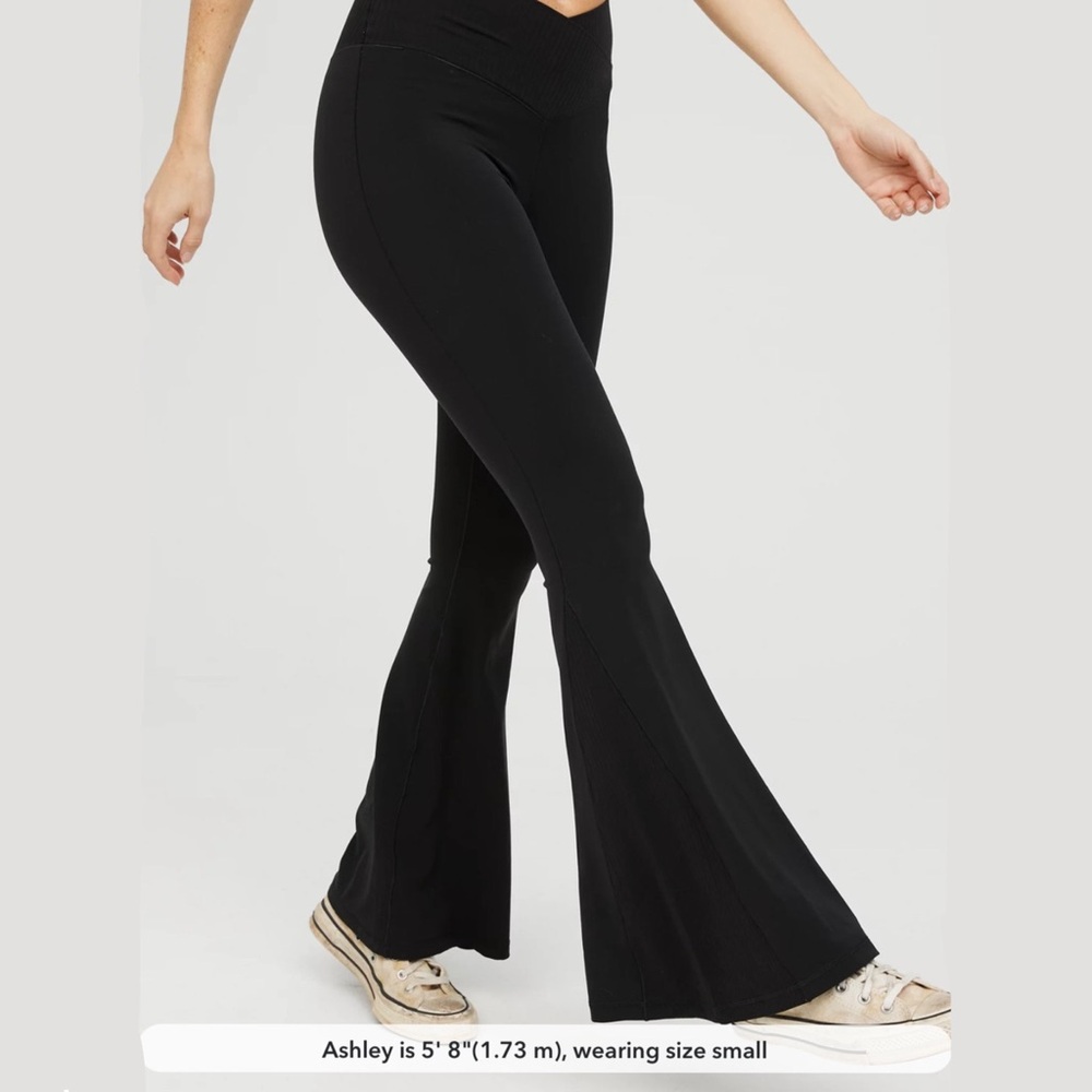 OFFLINE by Aerie Real Me High Waisted Crossover Rib Super Flare Legging